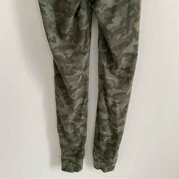 LULULEMON Ready to Rulu Jogger 29" Heritage Camo Dark Olive Green  Twill Size 2 - Picture 12 of 16
